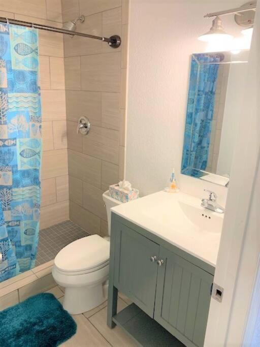 Beautiful Bright & Sparkling 2Bed 1Bath Beach Retreat - Unit 212 Cocoa Beach Bagian luar foto