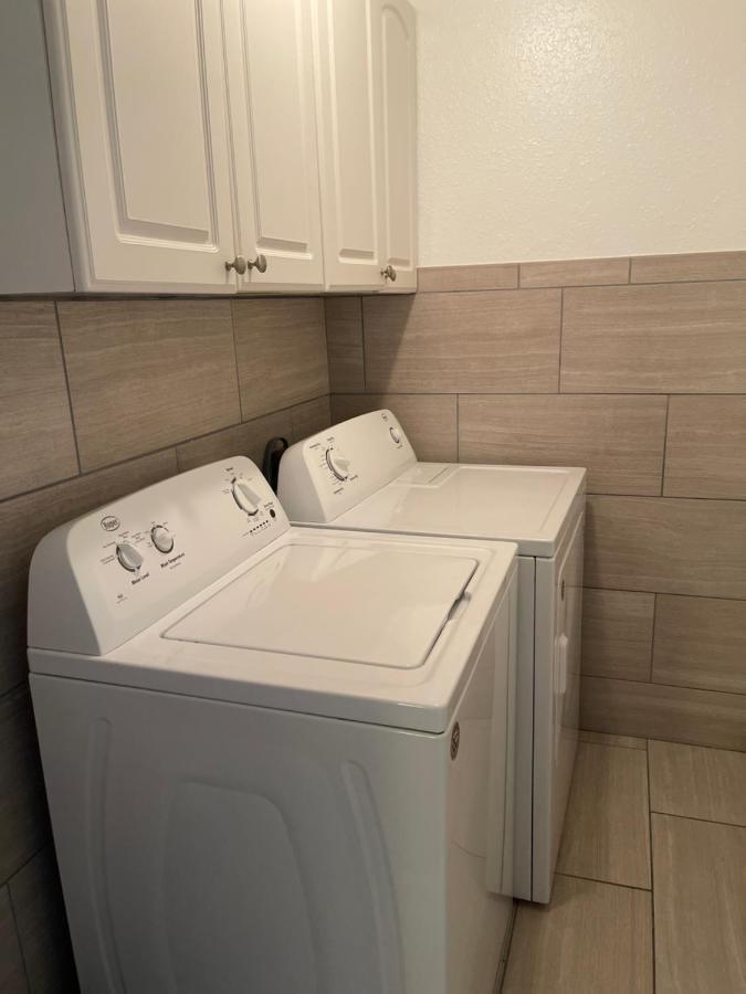 Beautiful Bright & Sparkling 2Bed 1Bath Beach Retreat - Unit 212 Cocoa Beach Bagian luar foto