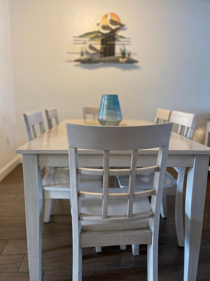 Beautiful Bright & Sparkling 2Bed 1Bath Beach Retreat - Unit 212 Cocoa Beach Bagian luar foto